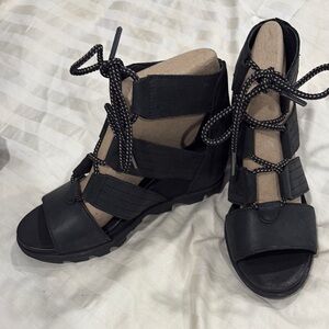 NWT - Sorel Joanie II Lace Sandals - size 7